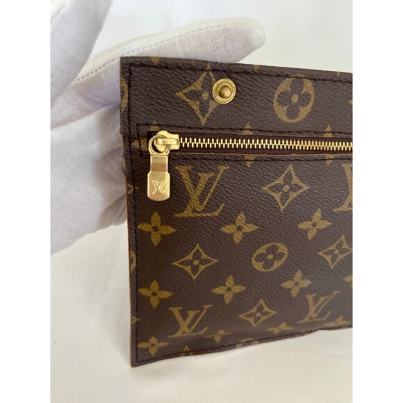 LOUIS VUITTON Monogram Randonnee Insert Toiletry Pouch - Picture 3 of 8